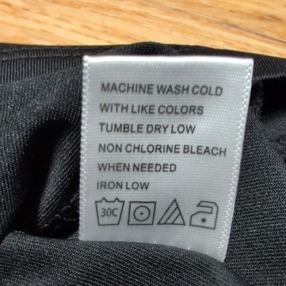 Tail Activewear Sleeveless Polo Black Hidden Zipper High Collar/Foldable Size L - Picture 6 of 7